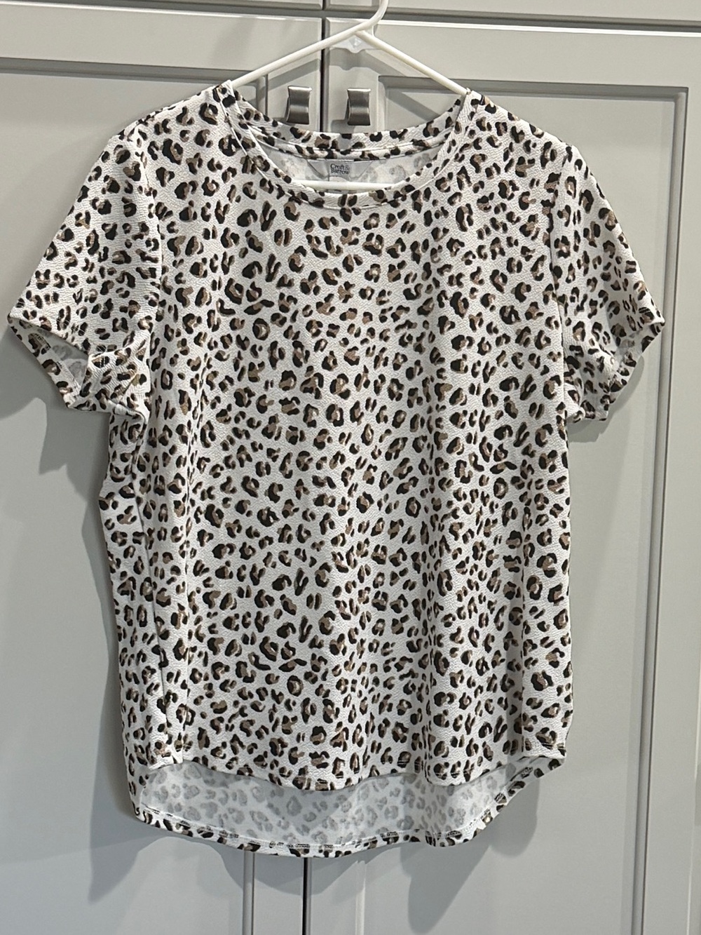Croft & Barrow Leopard Print Short Sleeve Top - White/Black/Taupe